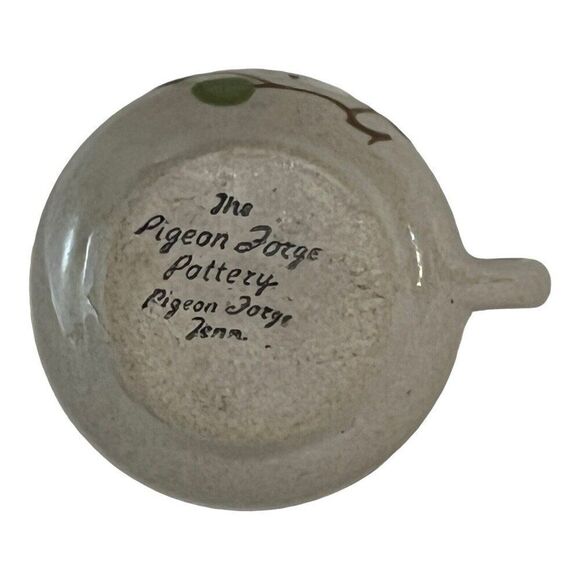 Pigeon Forge Pottery Dogwood Pattern Creamer Pitcher 5 1/2” Mini Pitcher Vintage - Picture 3 of 6